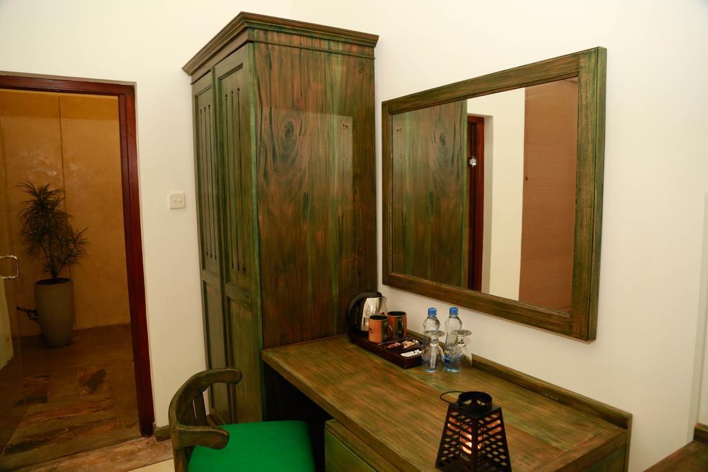 Hotel Tranquil Negombo Boutique Extérieur photo