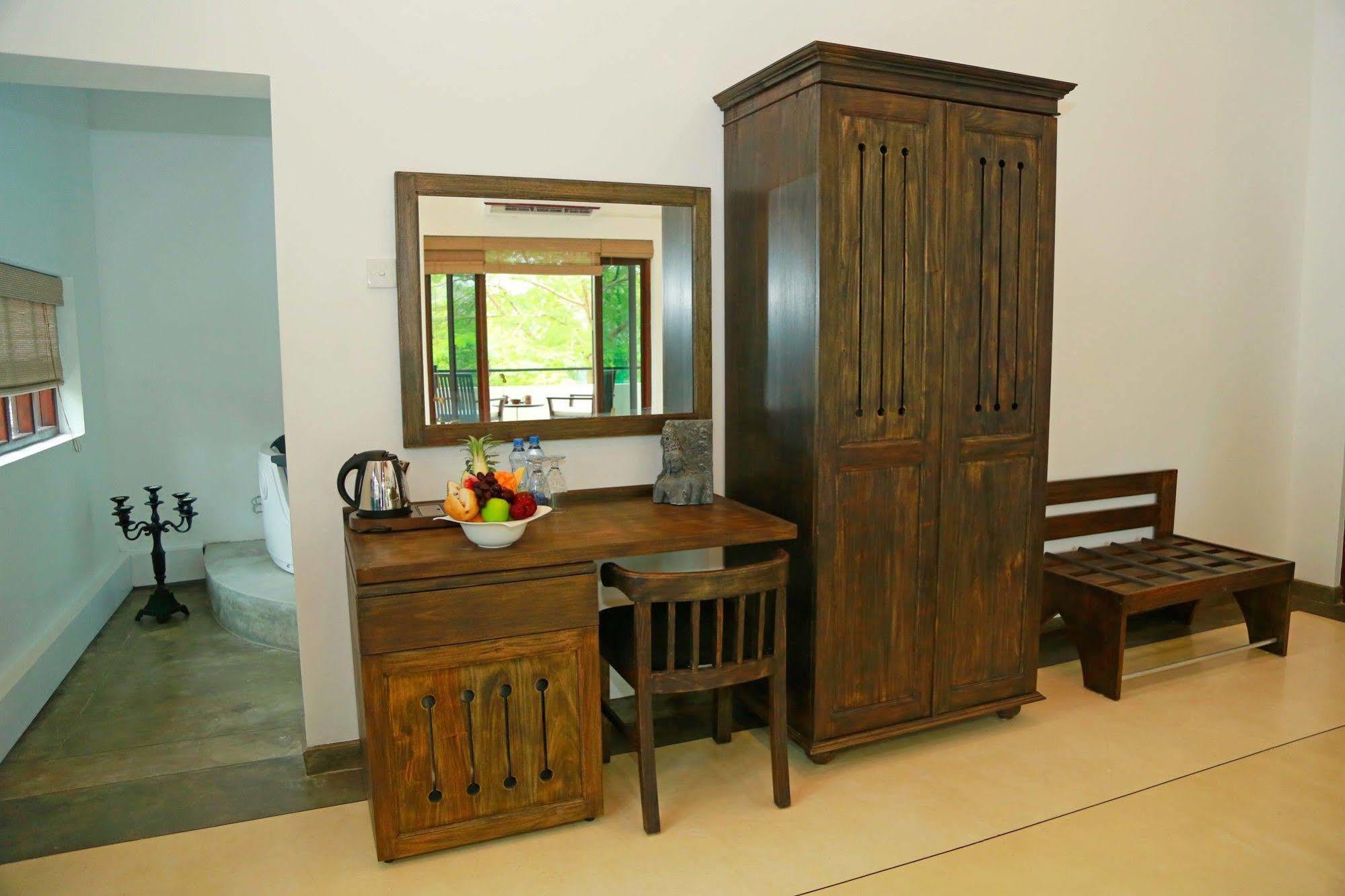 Hotel Tranquil Negombo Boutique Extérieur photo