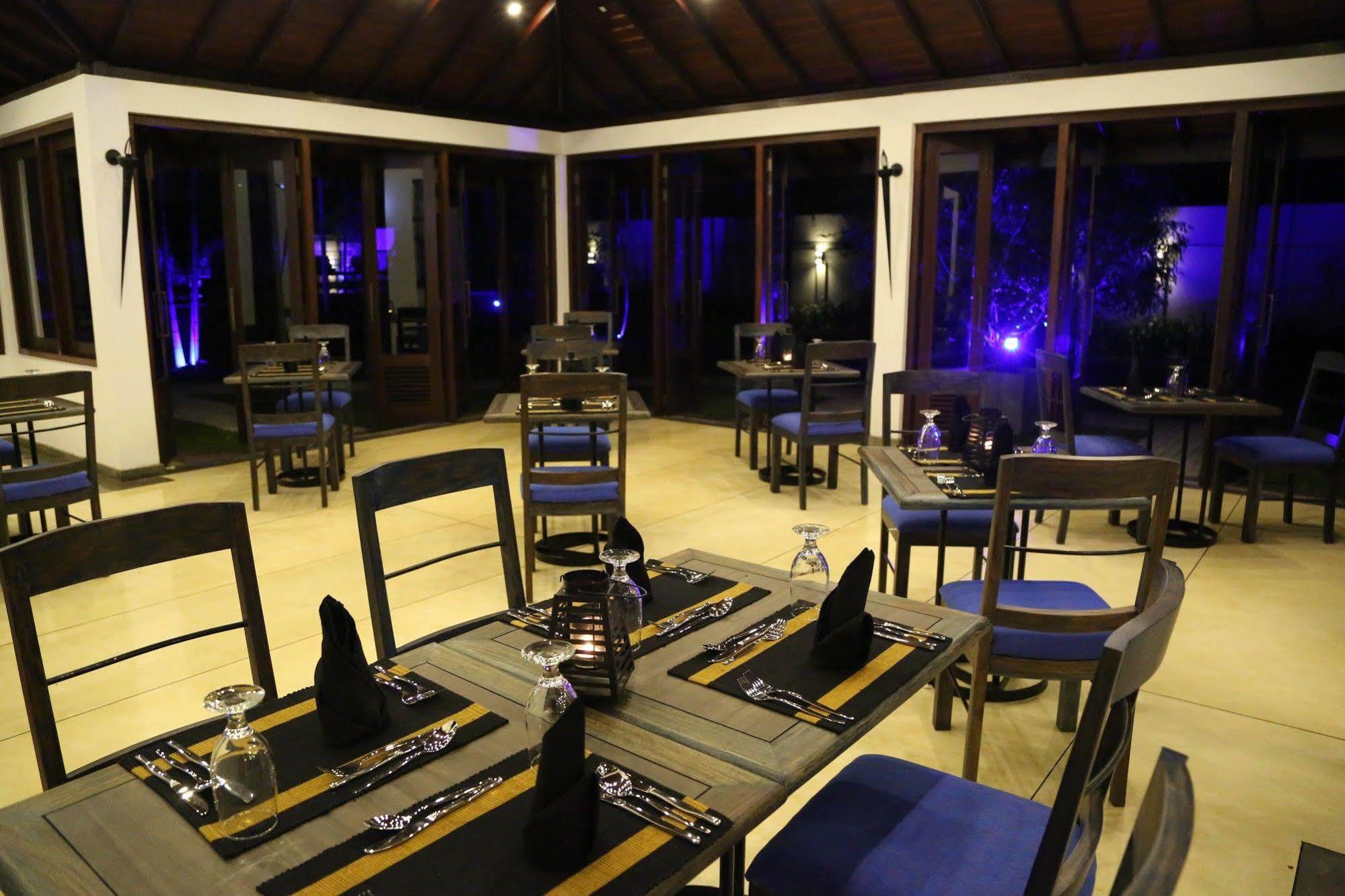 Hotel Tranquil Negombo Boutique Extérieur photo