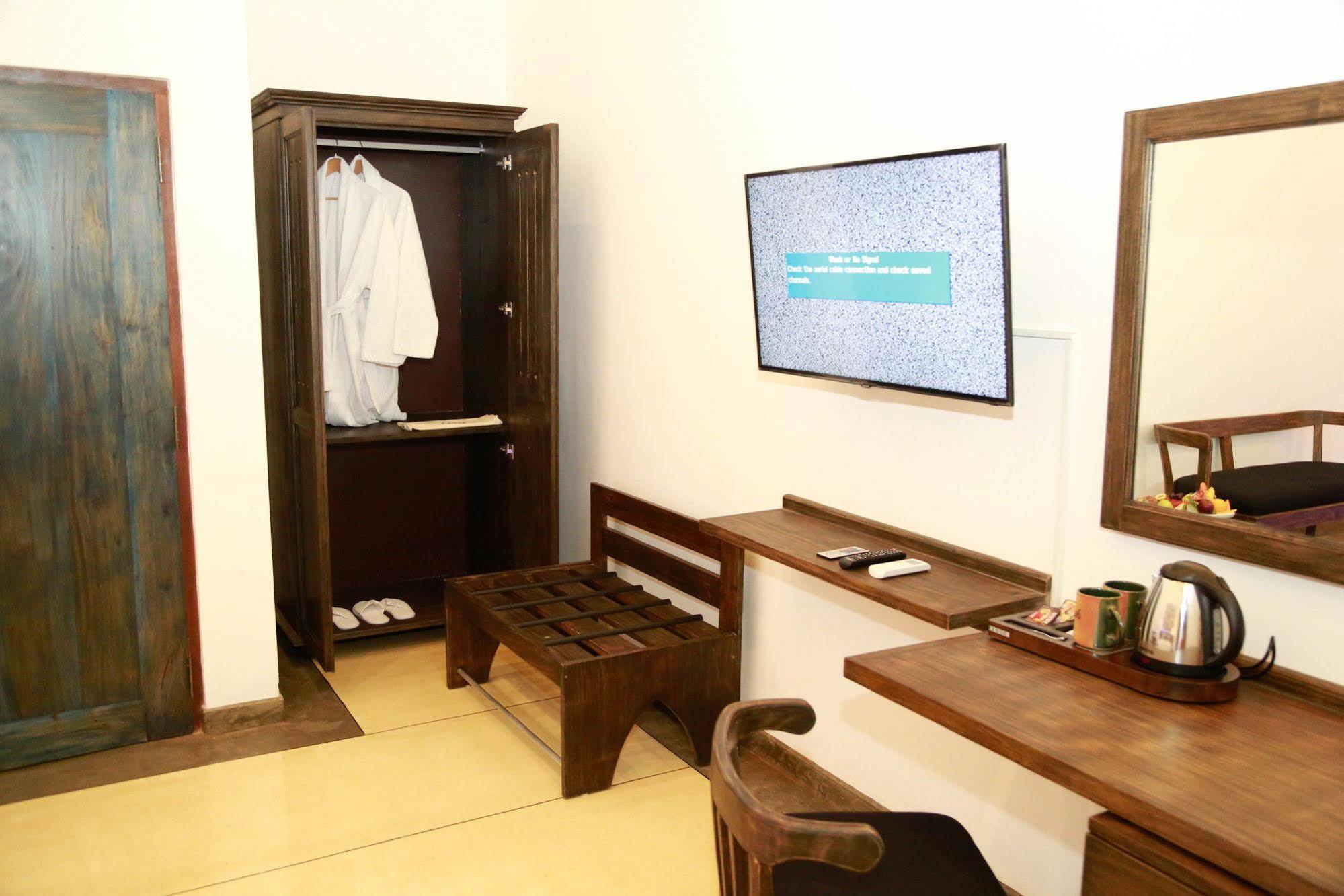 Hotel Tranquil Negombo Boutique Extérieur photo